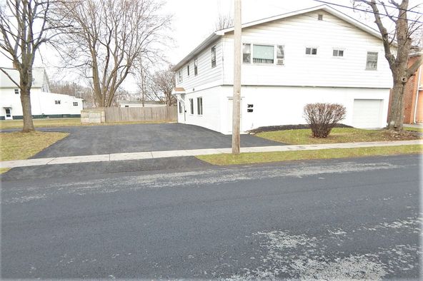 206 Oak St, East Rochester, NY 14445